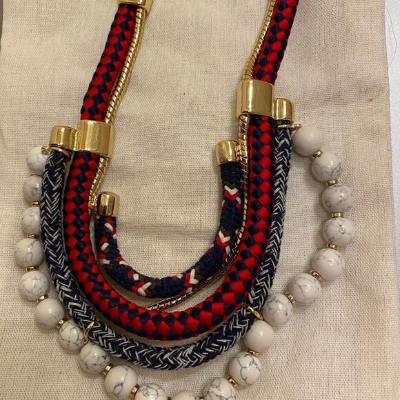 NWT C Wonder Tribal Chunky Necklace - Picture 2 of 2